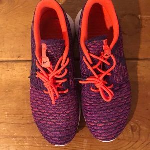 NIKE FLYKNIT NEON SHOES size 7!